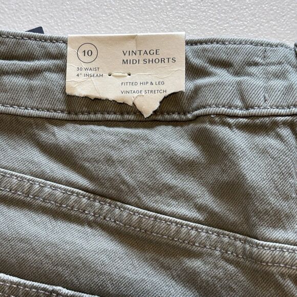 Universal Thread Womens Shorts Size 10 Vintage Midi Dusty Olive  NWT - Picture 4 of 13